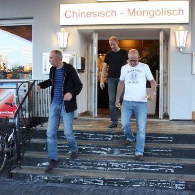 Ontheroadagainthebluebonesofftobocholt 7
